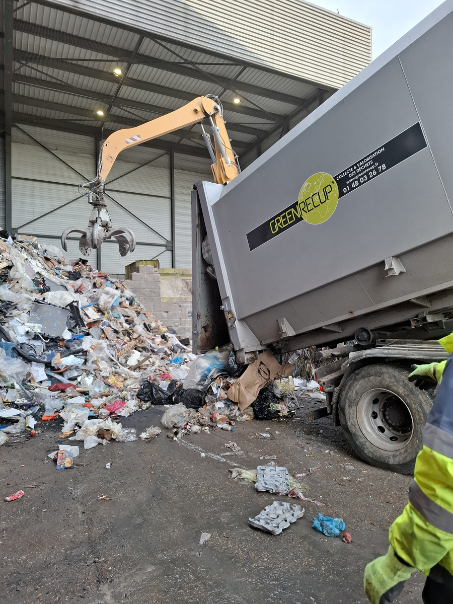 Refus de tri : comment réduire vos coûts déchets en entreprise